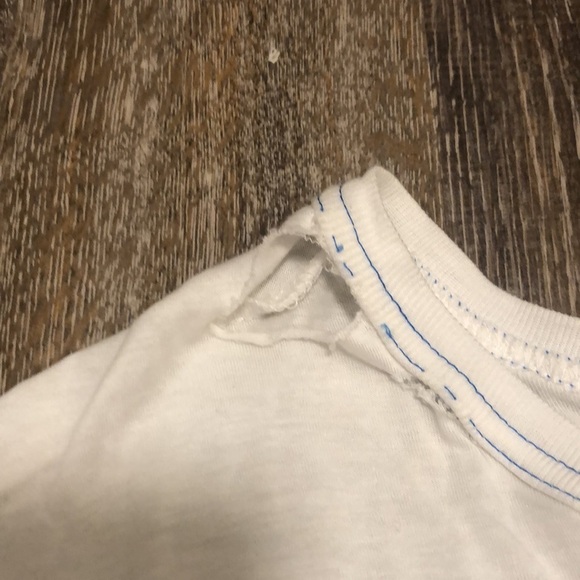 Sandro Distressed Star Graphic Tee - Picture 5 of 8